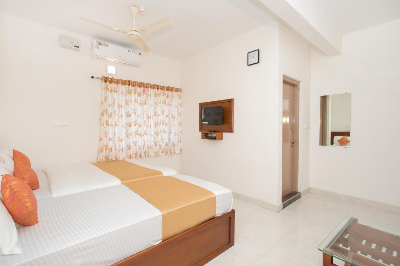 Oyo 11097 Hotel Grand Arabian Bangalore Luaran gambar